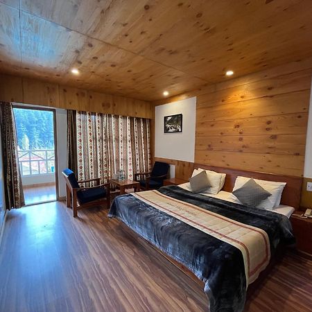 The Conifer Hotel Manāli Kültér fotó