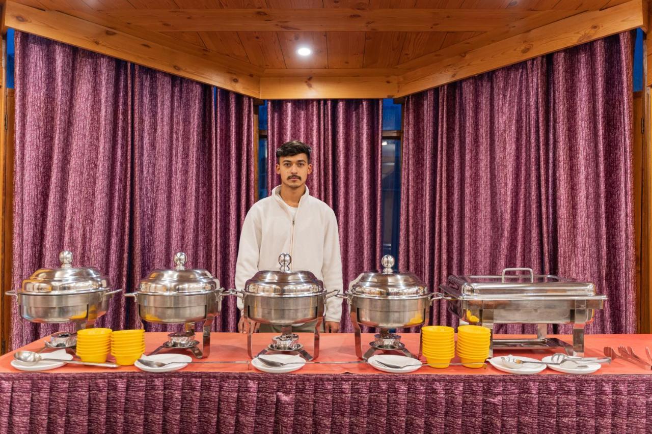 The Conifer Hotel Manāli Kültér fotó