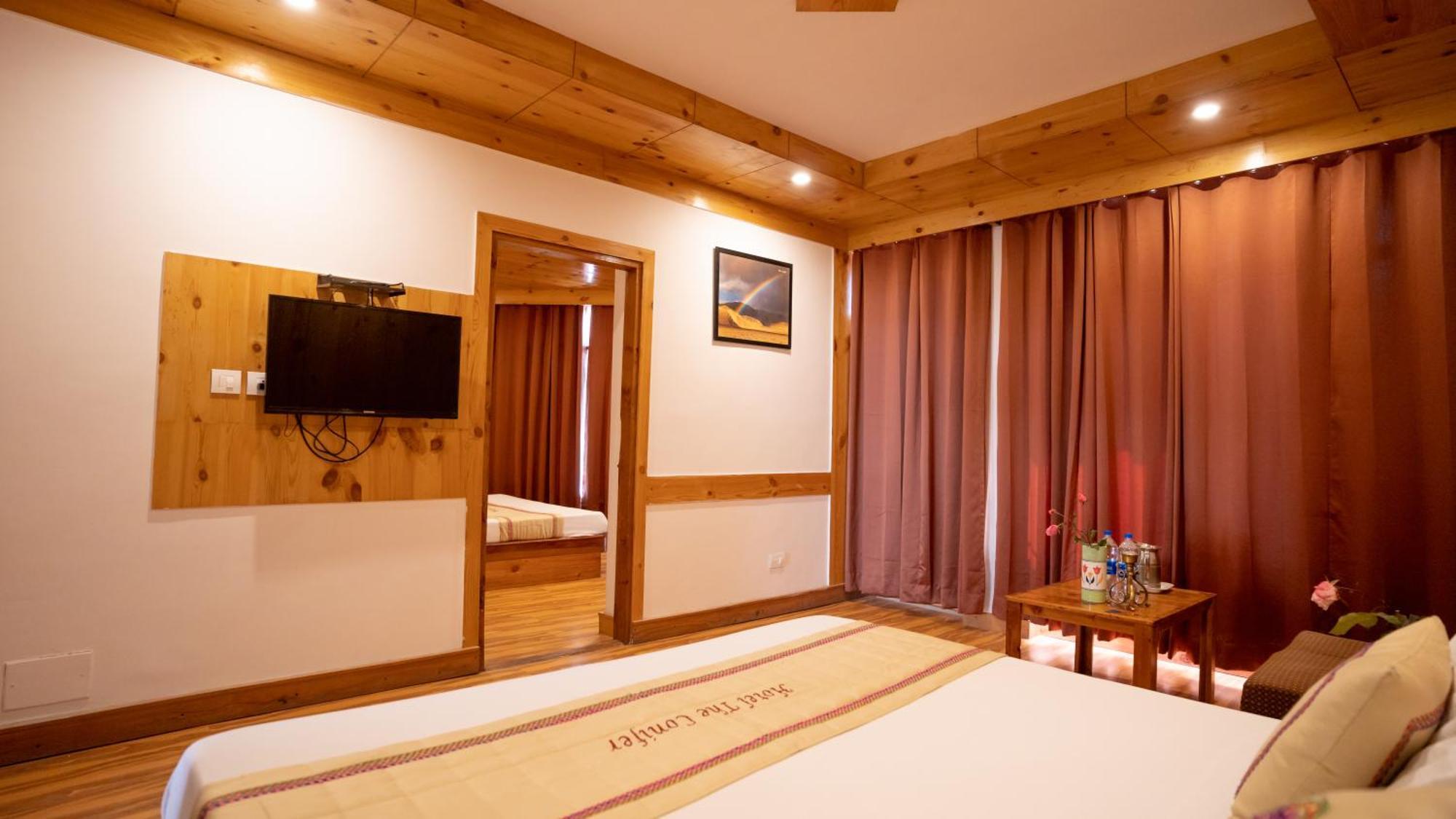 The Conifer Hotel Manāli Kültér fotó